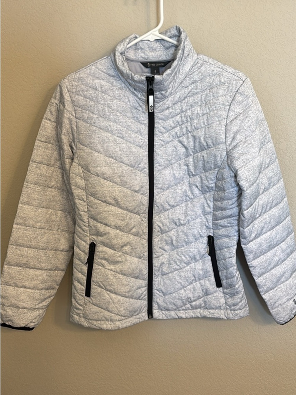 Free Country Women's Heathered Light Gray Quilted Puffer Jacket